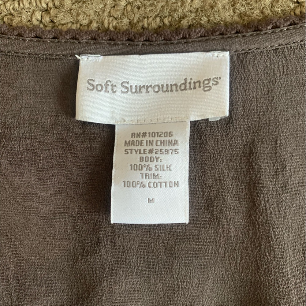 Soft Surroundings M Tunic Top Brown Silk Peasant Button Down Long Sleeve Pintuck - Picture 5 of 9